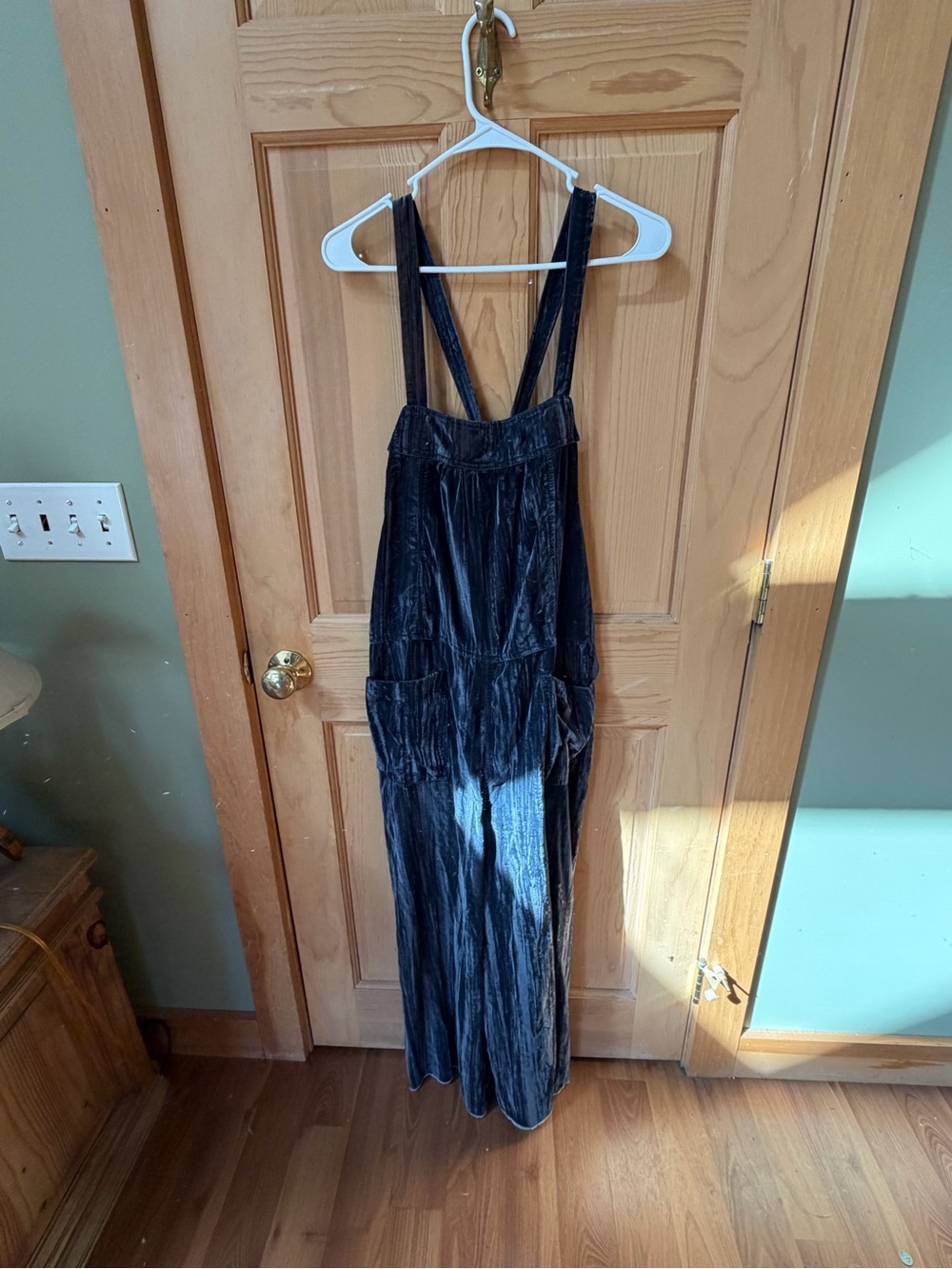 NATURAL LIFE Black Velvet Wide-Leg Overalls Jumpsuit with Pockets